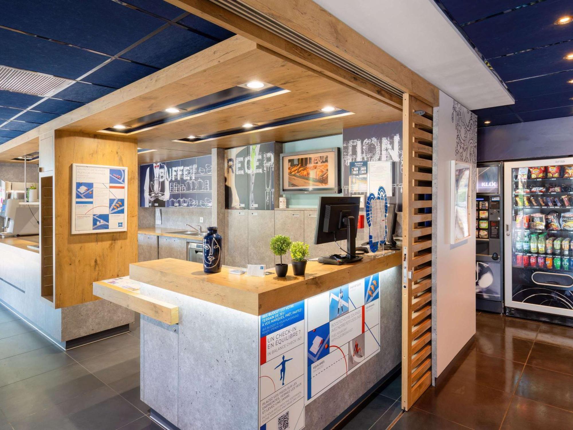 Ibis Budget Manosque Cadarache Exterior foto