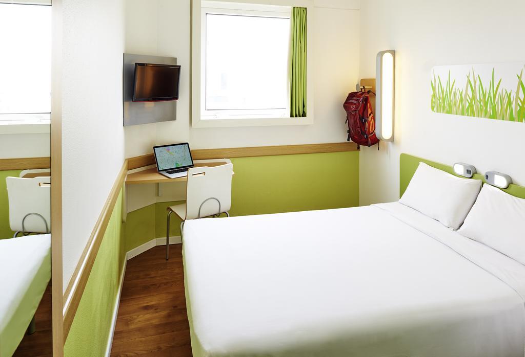 Ibis Budget Manosque Cadarache Zimmer foto